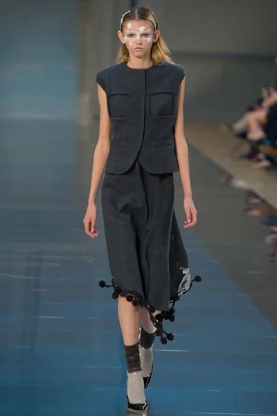 Look 1